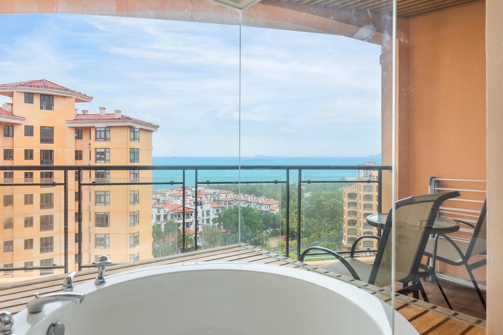 Gold Boutique Holiday Hotel Sanyabay（Free Cooking &Airport Transfer，100 Meters Away From The Beach） Экстерьер фото